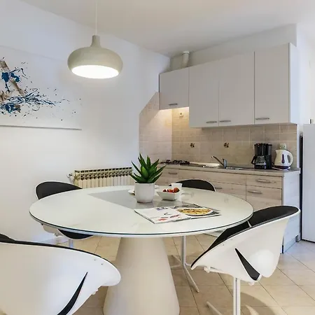 Apartment With Parking Space Rabac, Labin - 9652 Rabac