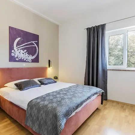 With Parking Space Rabac, Labin - 9652 Apartment *
