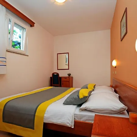 With Parking Space Rabac, Labin - 9652 Apartmán *