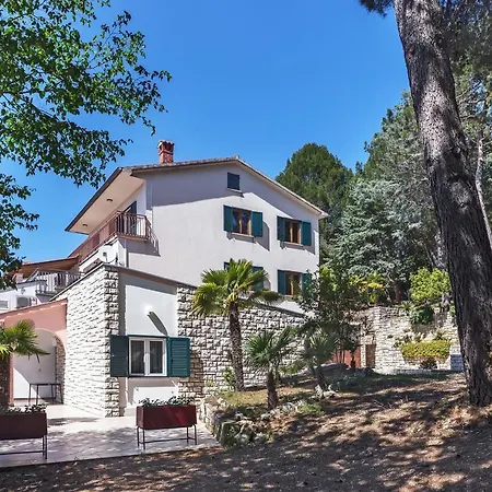 Апартаменты With A Parking Space Rabac, Labin - 9652 Рабац